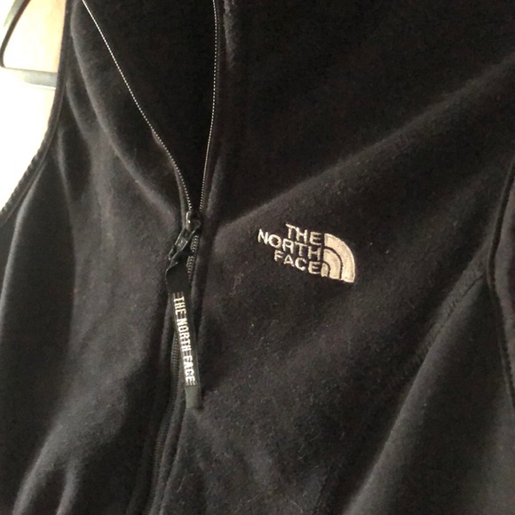 North Face vest - Picture 3 of 4
